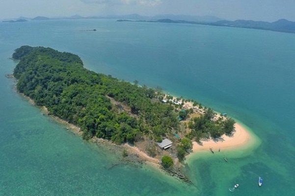 Private Villa On The Beach of Puri on Naka Noi Island Available for Booking on Airbnb